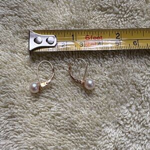 Vintage 14K yellow gold cultured champagne pearl drop leverback earrings